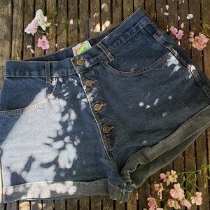 Vintage High waisted shorts